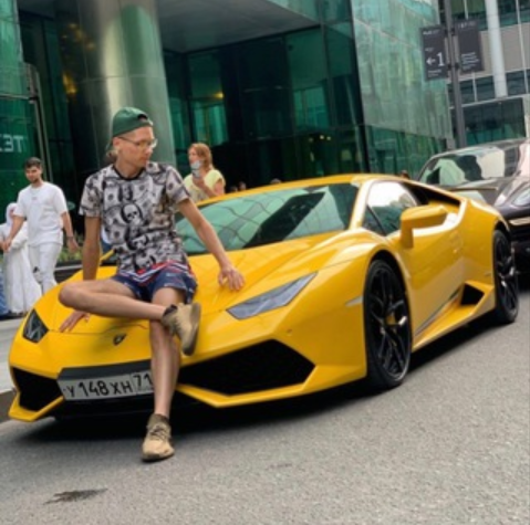 Тоха на Lambo