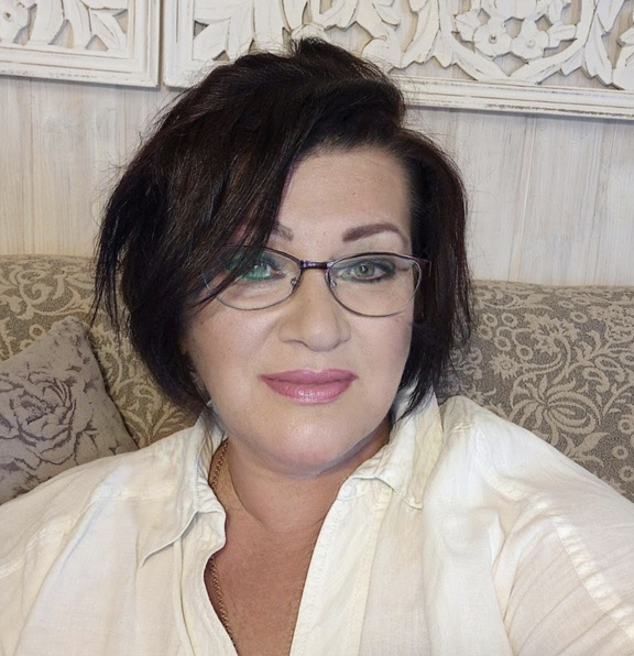 Марина Линдхолм