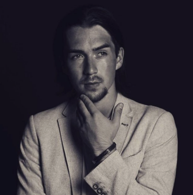 Владимир Сафронов