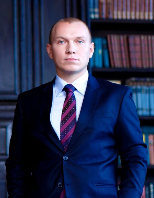 Максим Захаров